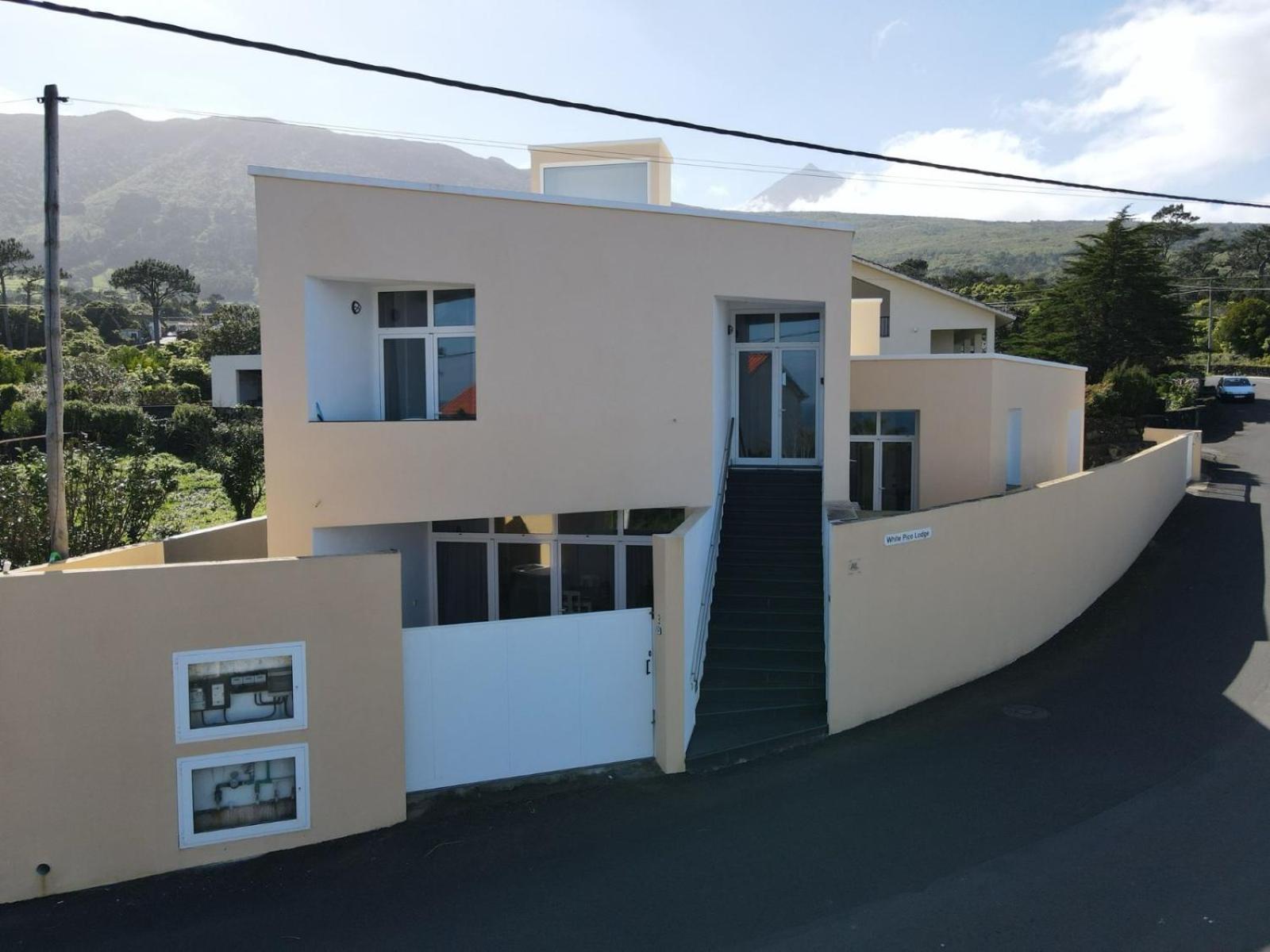 White Pico Lodge Sao Roque do Pico Luaran gambar